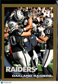 Oakland Raiders 2010 Topps Gold Team Card 8/2010 Oakland Raiders