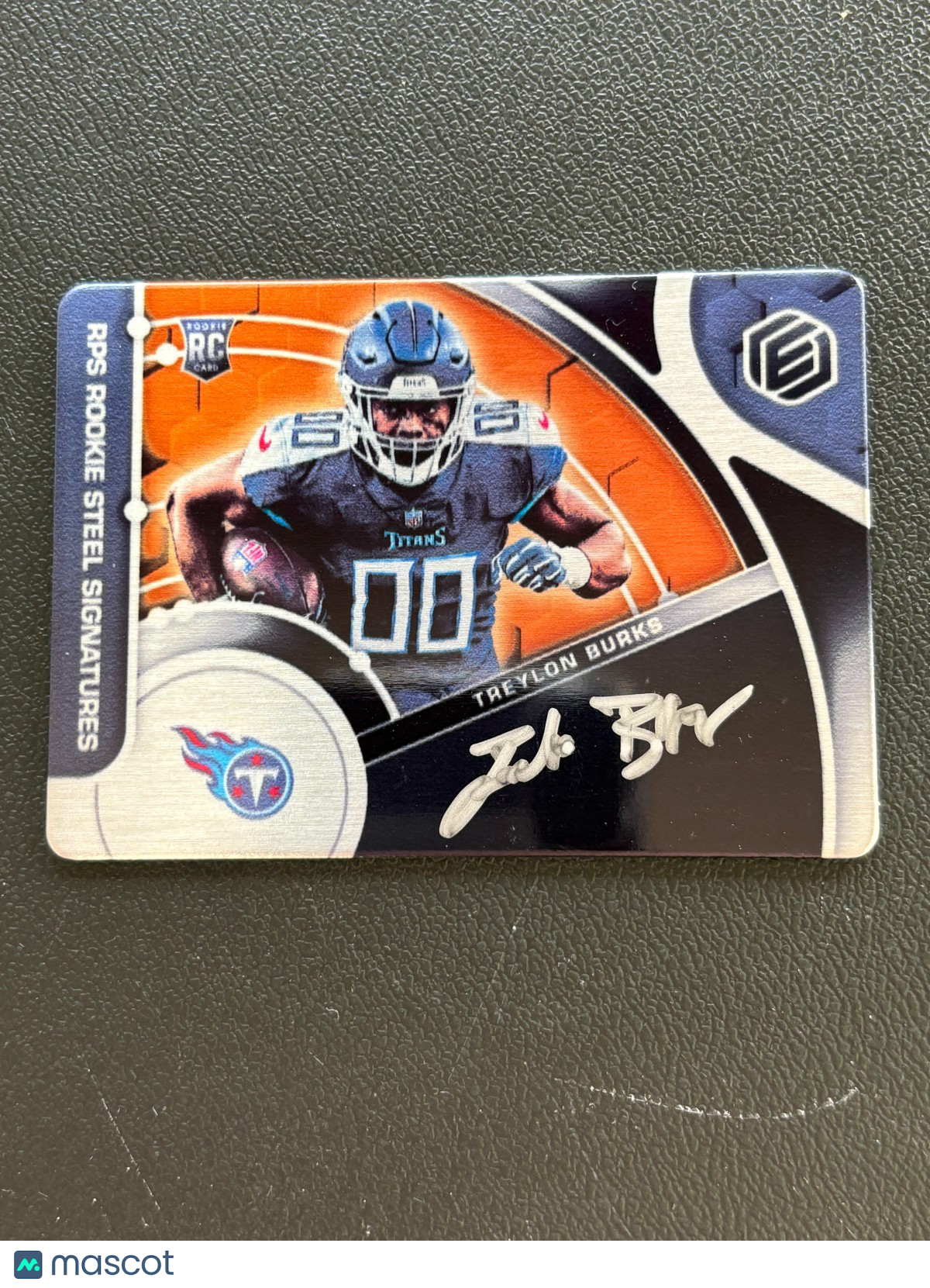 Treylon Burks 2022 Elements Carbon Auto Autograph SSP RC Tennessee Titans 3/6