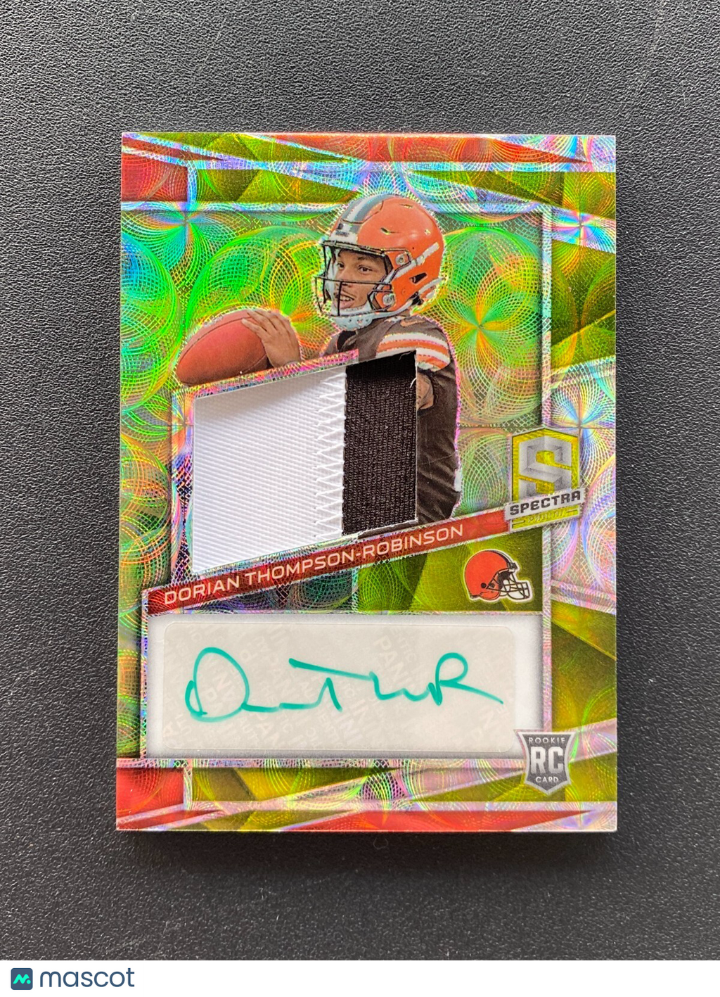 Dorian Thompson-Robinson 2023 Spectra Auto Autograph Patch RC Browns 11/35
